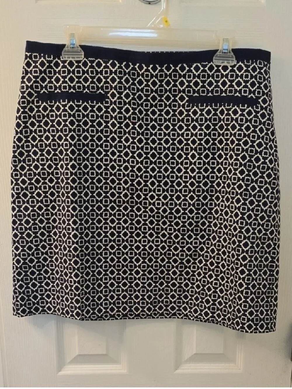 🥳Navy and White Skirt EUC Size 12 (Bin 20)